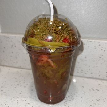 Juice Queen’s - Dubai chocolate strawberries - Juice Bars & Smoothies Near Me - Mesa, Arizona