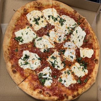 Zevy's Pizza - Margarira with fresh Mozzarella! - Pizza Near Me - Fair Lawn, New Jersey Zevy's Pizza - Margarira with fresh Mozzarella! - Pizza Near Me - Fair Lawn, New Jersey
