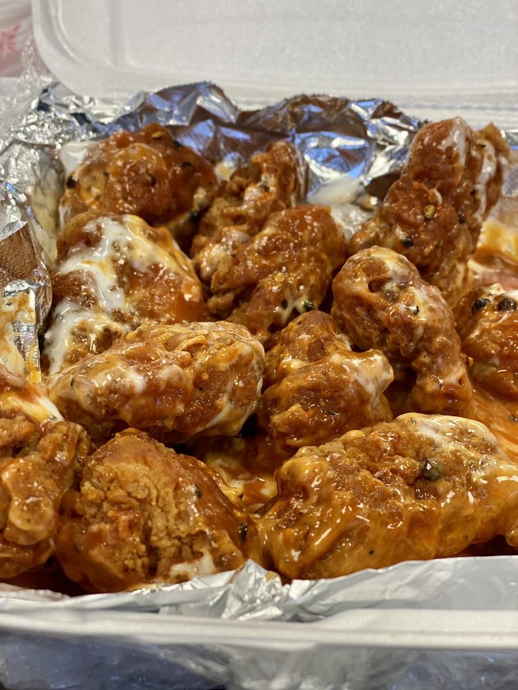 BIG SHOT BOBS 11 Photos Chicken Wings 1955 Lincoln Way, White Oak