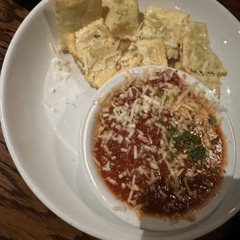 Pete & Sam's Restaurant - Toasted Ravioli - Italian Near Me - Memphis, Tennessee Pete & Sam's Restaurant - Toasted Ravioli - Italian Near Me - Memphis, Tennessee