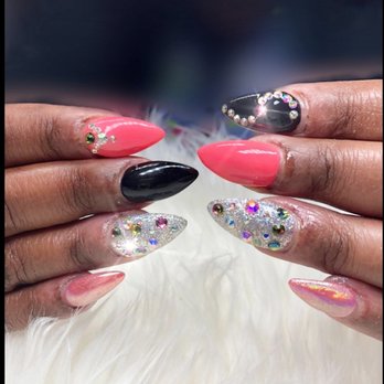 Custom Nails and Spa - Dennis is amazing. I love it nails - Nail Salons Near Me - Waldorf, Maryland Custom Nails and Spa - Dennis is amazing. I love it nails - Nail Salons Near Me - Waldorf, Maryland