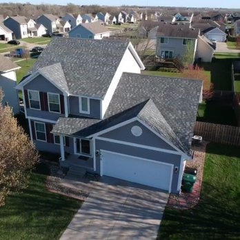 Quick Roofing - Roofing Near Me - Des Moines, Iowa