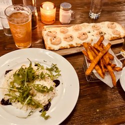 The Robinson Ale House - Shrimp Scampi on Flatbreads and Lemon Asparagus Risotto