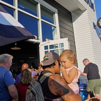 Ice Cream Social - Ruston - Lines!!!! - Desserts Near Me - Ruston, Washington