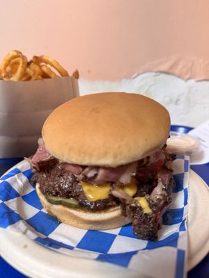 Goldburger Highland Park by null