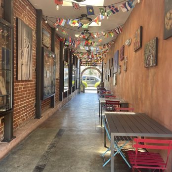 Eggy’s Neighborhood Kitchen - Entrance Corridor - Breakfast & Brunch Near Me - Berkeley, California