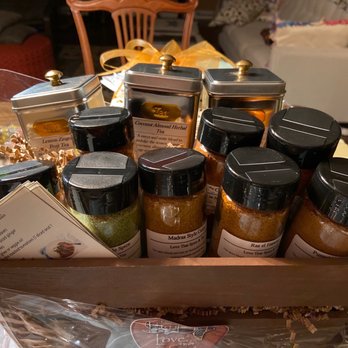Love That Spice - a variety of spices in a wooden box - Herbs & Spices Near Me - Highland Park, Illinois Love That Spice - a variety of spices in a wooden box - Herbs & Spices Near Me - Highland Park, Illinois