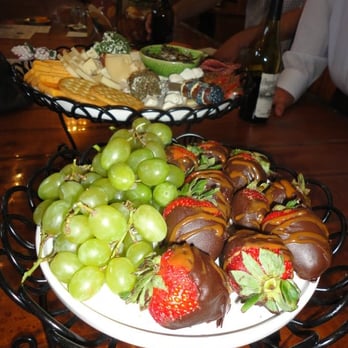 Agua Dulce Winery - Cheese and Fruit Trays per Debbie! - Wineries Near Me - Agua Dulce, California