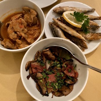 Caldeireiros - Tapas - Bars Near Me - Porto, 13