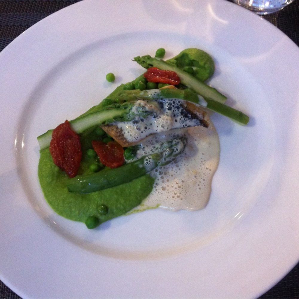 Aromatik - Cod, peas, asparagus and shellfish emulsion. - French Near Me - Annecy, 74