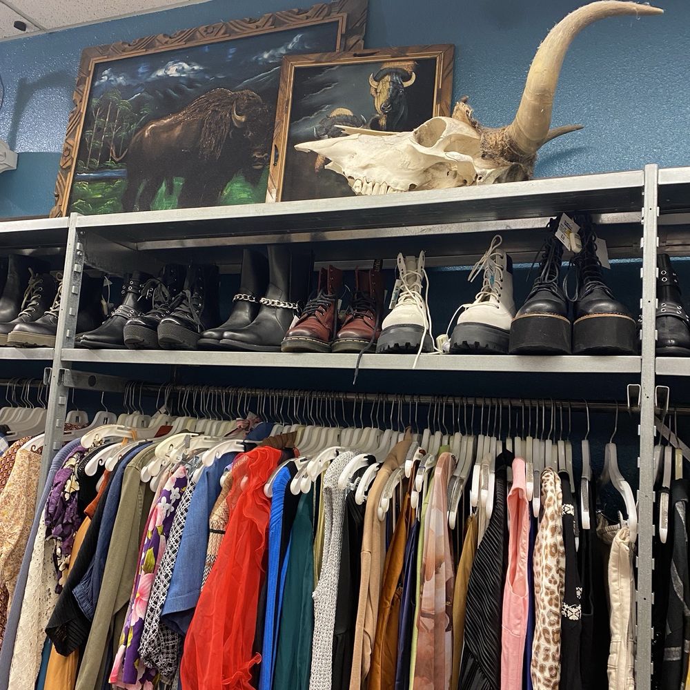 Buffalo Exchange - Women's Clothing Near Me - San Diego, California Buffalo Exchange - Women's Clothing Near Me - San Diego, California