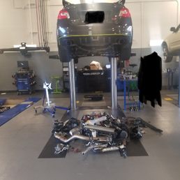 My entire engine in a pile in the floor. Very unprofessional!