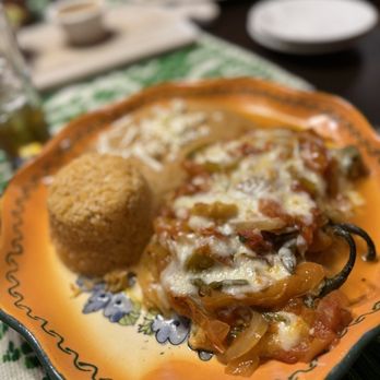 Regina Con Sabor A Mama - Chile rellenos - Seafood Near Me - Puerto Peñasco, SON