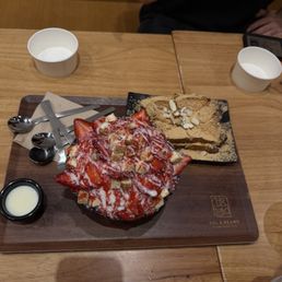 Strawberry Cheese Bingsoo Strawberry Cheese Bingsoo
