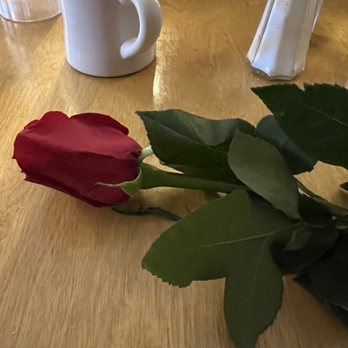 Spurs Cafe - My beautiful Rose - American Near Me - Wickenburg, Arizona