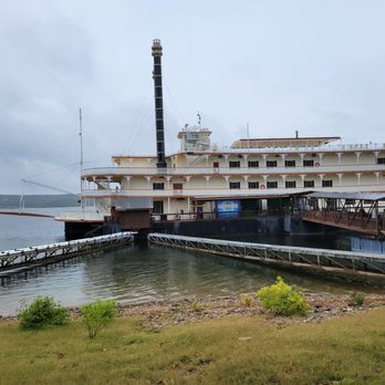 Silver Dollar City's Showboat - Performing Arts Near Me - Branson, Missouri