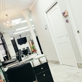 L'AMI Skincare - L'AMI Santa Clara location interior. - Skin Care Near Me - Santa Clara, California