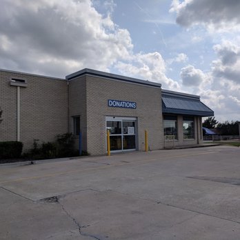 Goodwill Industries - Drop off drive thru - Used, Vintage & Consignment Near Me - Owasso, Oklahoma