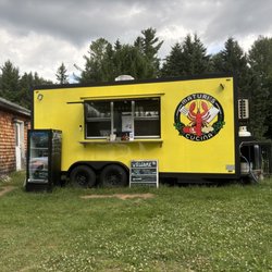 Maturi’s Kitchen - Bright and cheerful and welcoming spot to eat just before the Canadian border