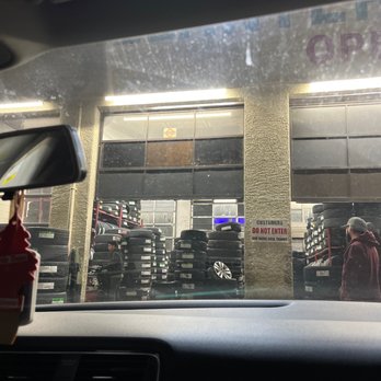 Llantera El Rancho - My son comes here, so now I come here!great service - Tires Near Me - Las Vegas, Nevada Llantera El Rancho - My son comes here, so now I come here!great service - Tires Near Me - Las Vegas, Nevada