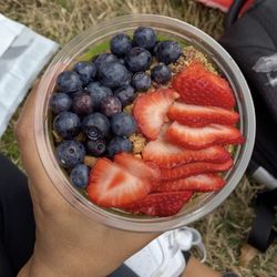Sambazon at Niche Pizza - Acai Berry Bowl