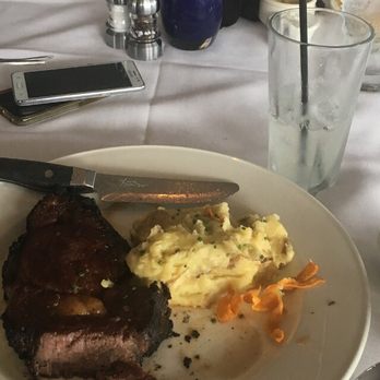 Chart House - Seafood Near Me - Weehawken, New Jersey