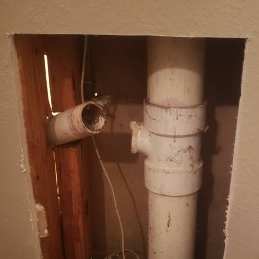 Super Plumbers - Once I realized super plumbers had scammed me, I contacted a reputable plumber and they found this in the wall - Plumbing Near Me - Tyler, Texas Super Plumbers - Once I realized super plumbers had scammed me, I contacted a reputable plumber and they found this in the wall - Plumbing Near Me - Tyler, Texas