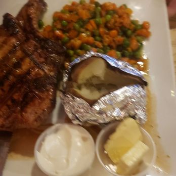 Johnny's Cafe - Pork chops - Italian Near Me - Fox Lake, Illinois