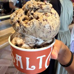 Double scoop (the coffee ice cream is GREAT!) Double scoop (the coffee ice cream is GREAT!)