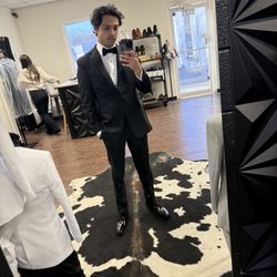 Street Tuxedo - Tuxedo