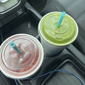 Tropical Smoothie Cafe - BLUEBERRY BLISS & DETOX ISLAND GREEN - Juice Bars & Smoothies Near Me - Davie, Florida Tropical Smoothie Cafe - BLUEBERRY BLISS & DETOX ISLAND GREEN - Juice Bars & Smoothies Near Me - Davie, Florida