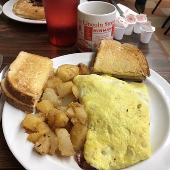 Lincoln Street Diner - Mac and Bacon With Cheese Omelet, Toast, Homefries - Diners Near Me - Ithaca, New York Lincoln Street Diner - Mac and Bacon With Cheese Omelet, Toast, Homefries - Diners Near Me - Ithaca, New York