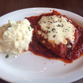 Bencotto Italian Kitchen - Pollo alla Pizzaiola (Chicken Parmesan with mashed potatoes) - Italian Near Me - San Diego, California Bencotto Italian Kitchen - Pollo alla Pizzaiola (Chicken Parmesan with mashed potatoes) - Italian Near Me - San Diego, California