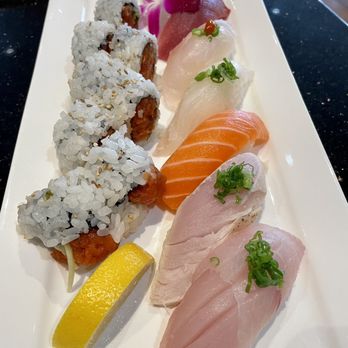 Otoro Sushi - Sushi Deluxe with spicy tuna ($28) - Japanese Near Me - Scotts Valley, California Otoro Sushi - Sushi Deluxe with spicy tuna ($28) - Japanese Near Me - Scotts Valley, California