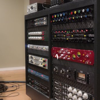 Classic Recording Studio - Compression and microphone preamps - Recording & Rehearsal Studios Near Me - Bristol, Virginia Classic Recording Studio - Compression and microphone preamps - Recording & Rehearsal Studios Near Me - Bristol, Virginia