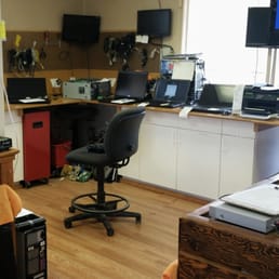 Palm Tree Tech Center - Tech Area - IT Services & Computer Repair Near Me - Oviedo, Florida