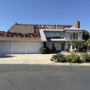 Luis Mendoza Roofing - Loaded roof - Roofing Near Me Luis Mendoza Roofing - Loaded roof - Roofing Near Me