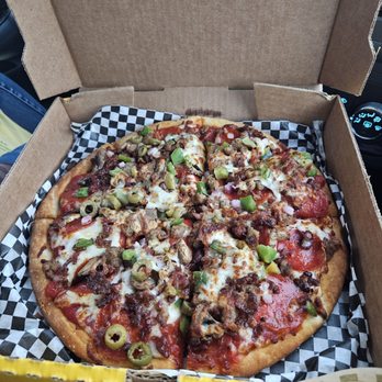 PizzaMe! - Pizza Near Me - Memphis, Tennessee PizzaMe! - Pizza Near Me - Memphis, Tennessee
