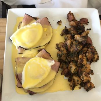River Front Cafe - Cafes Near Me - Petaluma, California