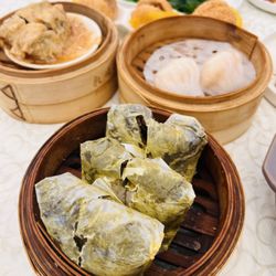 Pearl Bay Manor - Lotus leaf wrapped rice