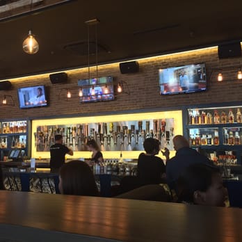 Eureka! - The bar - American Near Me - Cupertino, California