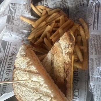 The Red Doors Bar and Grill - Kids grill cheese meal - American Near Me - Brooklyn, New York The Red Doors Bar and Grill - Kids grill cheese meal - American Near Me - Brooklyn, New York