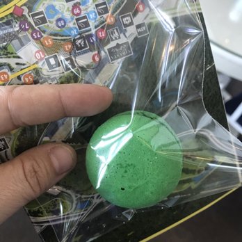 Costa de Cacao - Mint macaron - Chocolatiers & Shops Near Me - Nuevo Vallarta, NAY