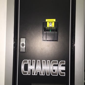 Si Laundromat - Change machine ..... So convenient !!!! - Laundromat Near Me - Williamsburg, New York Si Laundromat - Change machine ..... So convenient !!!! - Laundromat Near Me - Williamsburg, New York