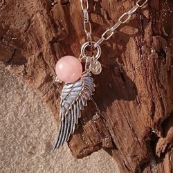 Schmuck & Meer - Lange Silberkette mit Rosenquarz und Engelsflügel
