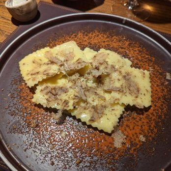Mangiafoco - Ravioli di burrata w/ white truffles - Wine Bars Near Me - Florence, FI