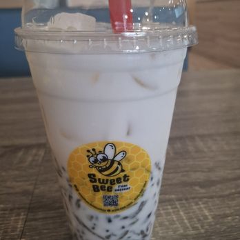 Sweet Bee - Pandan in coconut milk ($9.75) - Desserts Near Me - West Covina, California Sweet Bee - Pandan in coconut milk ($9.75) - Desserts Near Me - West Covina, California