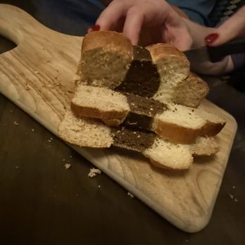 Mangino's - bread - Italian Near Me - Orlando, Florida