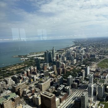 Willis Tower - Landmarks & Historical Buildings Near Me - Chicago, Illinois