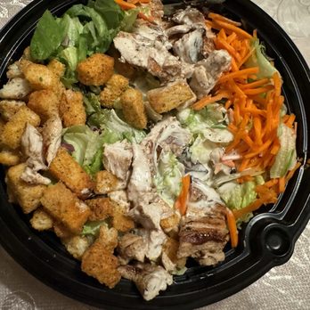 Habit Burger & Grill - Salad - Burgers Near Me - Pinole, California